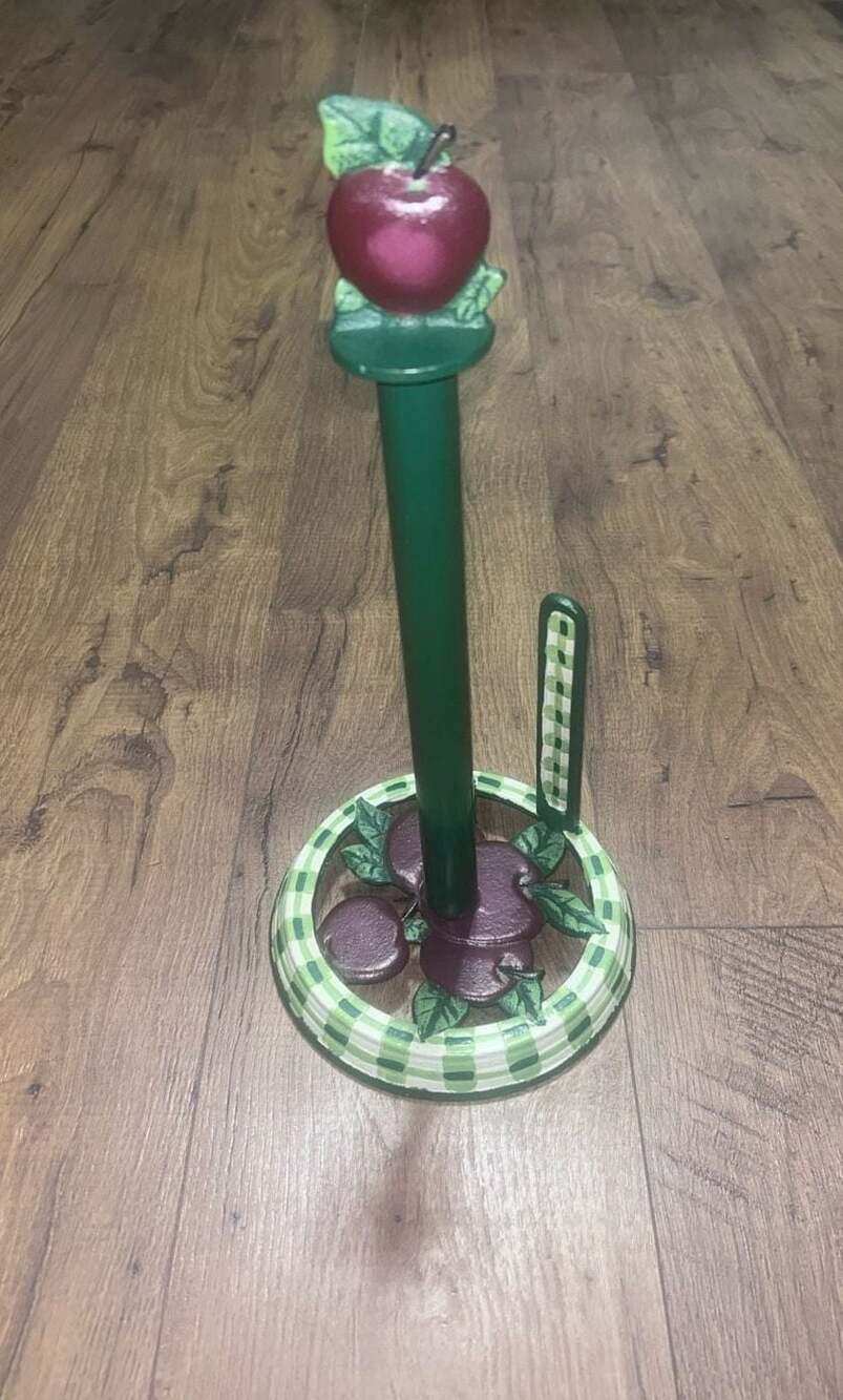 Cast Iron Apple Themed Paper Towel Holder ODI 2011